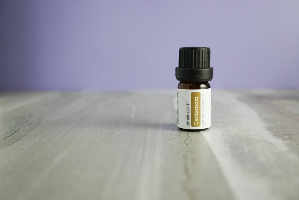 Uses of Cardamom Essential Oil