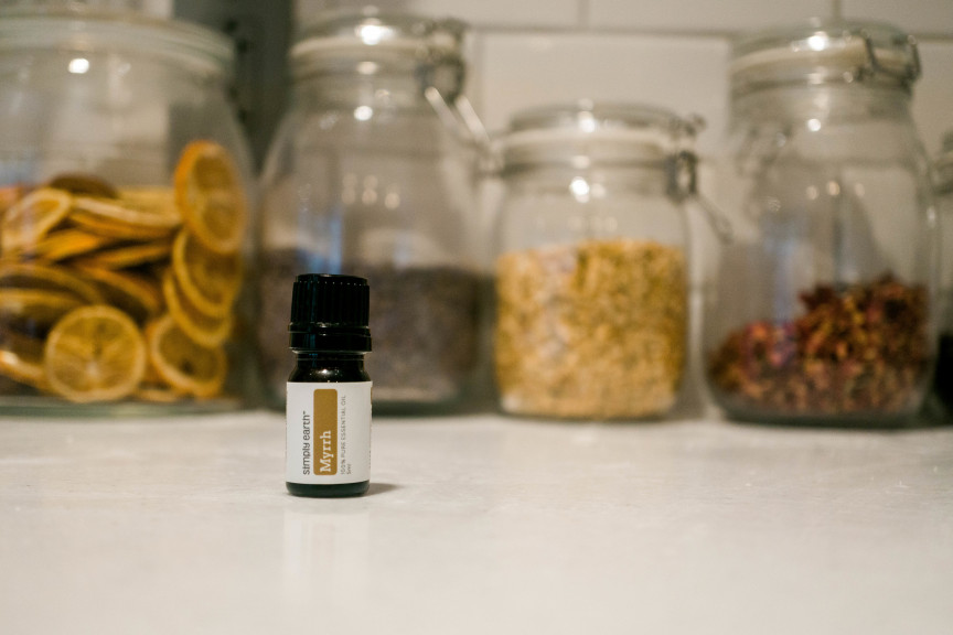 7 Best Uses of Myrrh Essential Oil Simply Earth Blog
