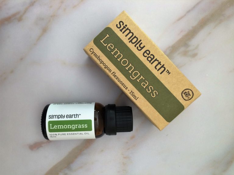 Natural Mosquito Repellent Diffuser Blend Recipe Simply Earth Blog