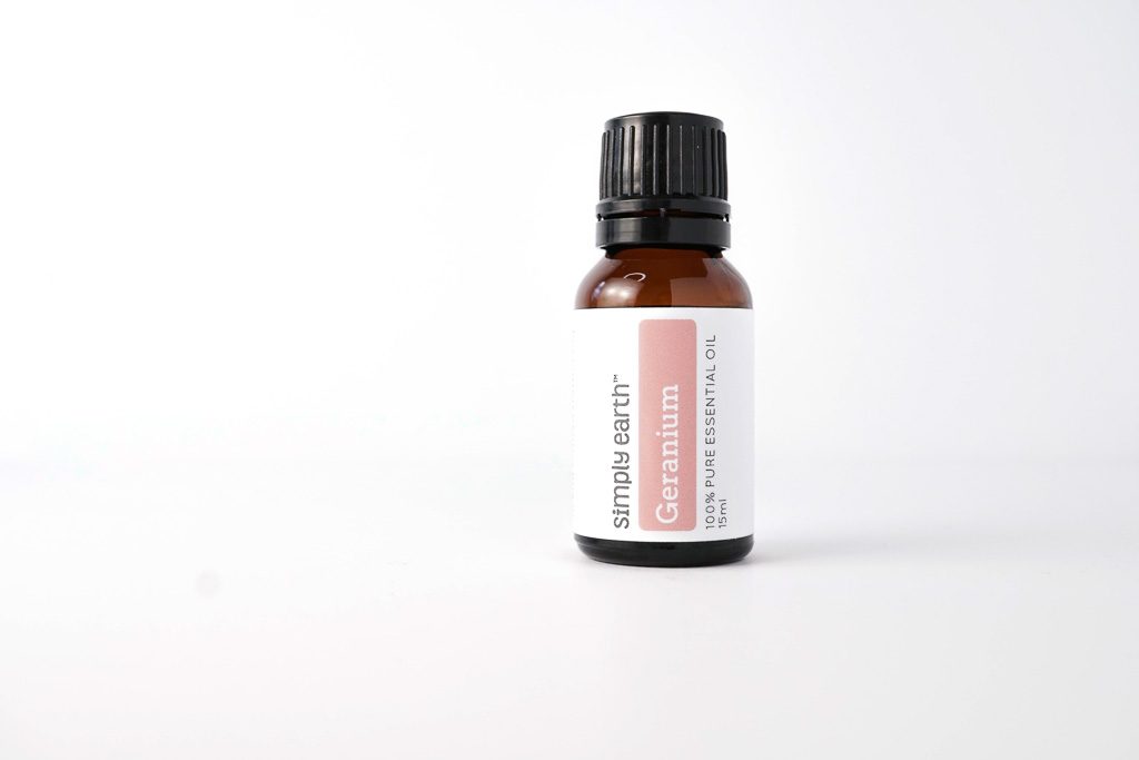 Simply Earth  Geranium Essential Oil