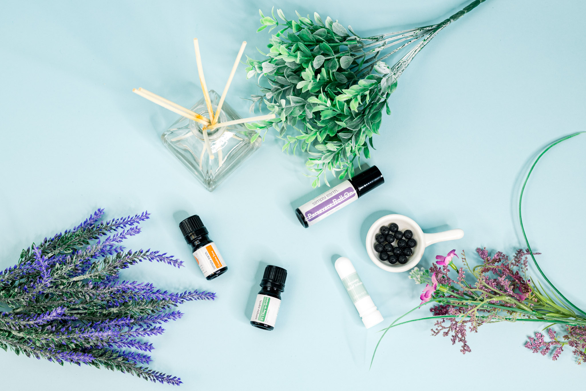 8 Best Essential Oils for Candles - Simply Earth Blog