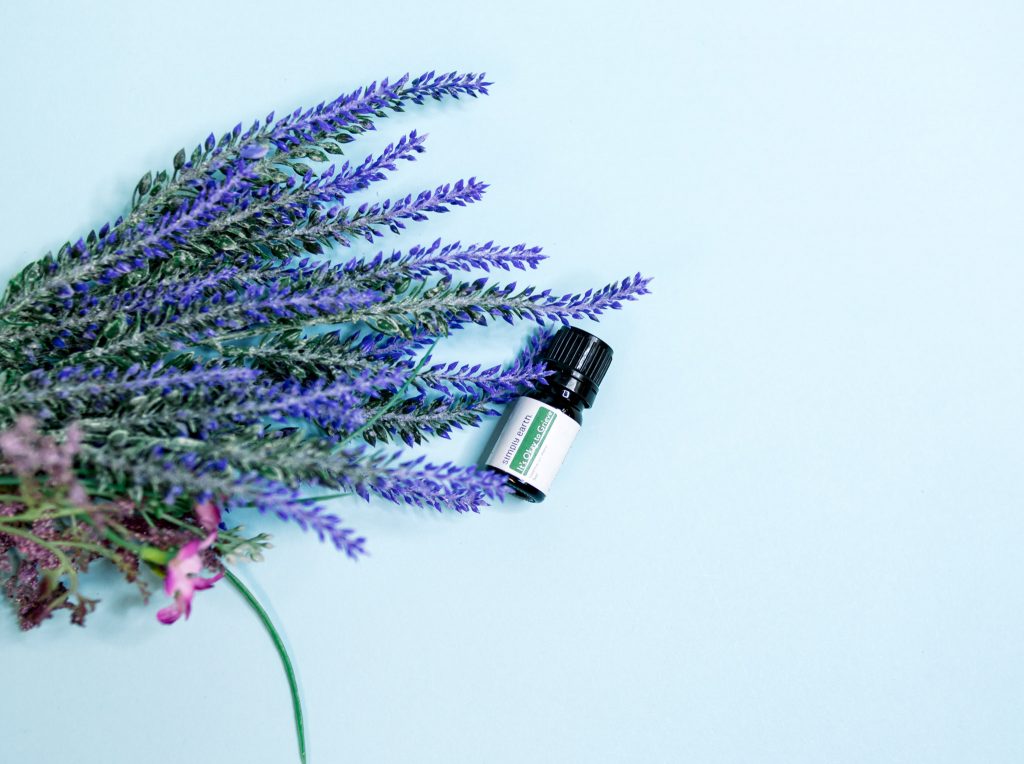 Essential oils for grief and loss, its okay to grieve