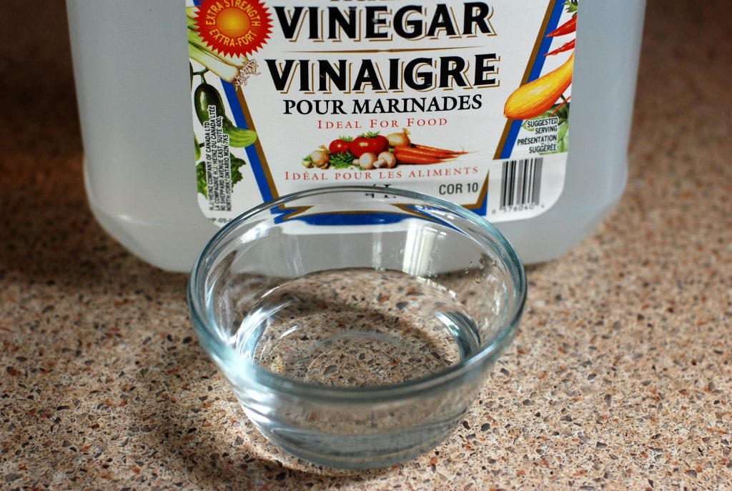 Simple Vinegar And Baking Soda To Clean Grout for Living room
