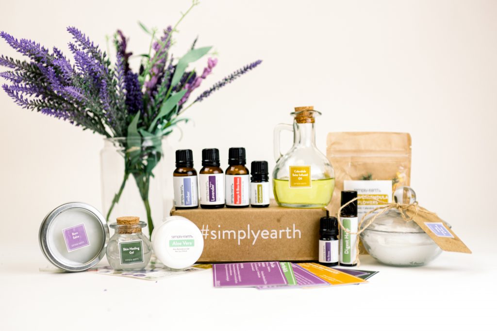 june box, oily aid kit, toxin-free first aid kit, essential oils for digestion