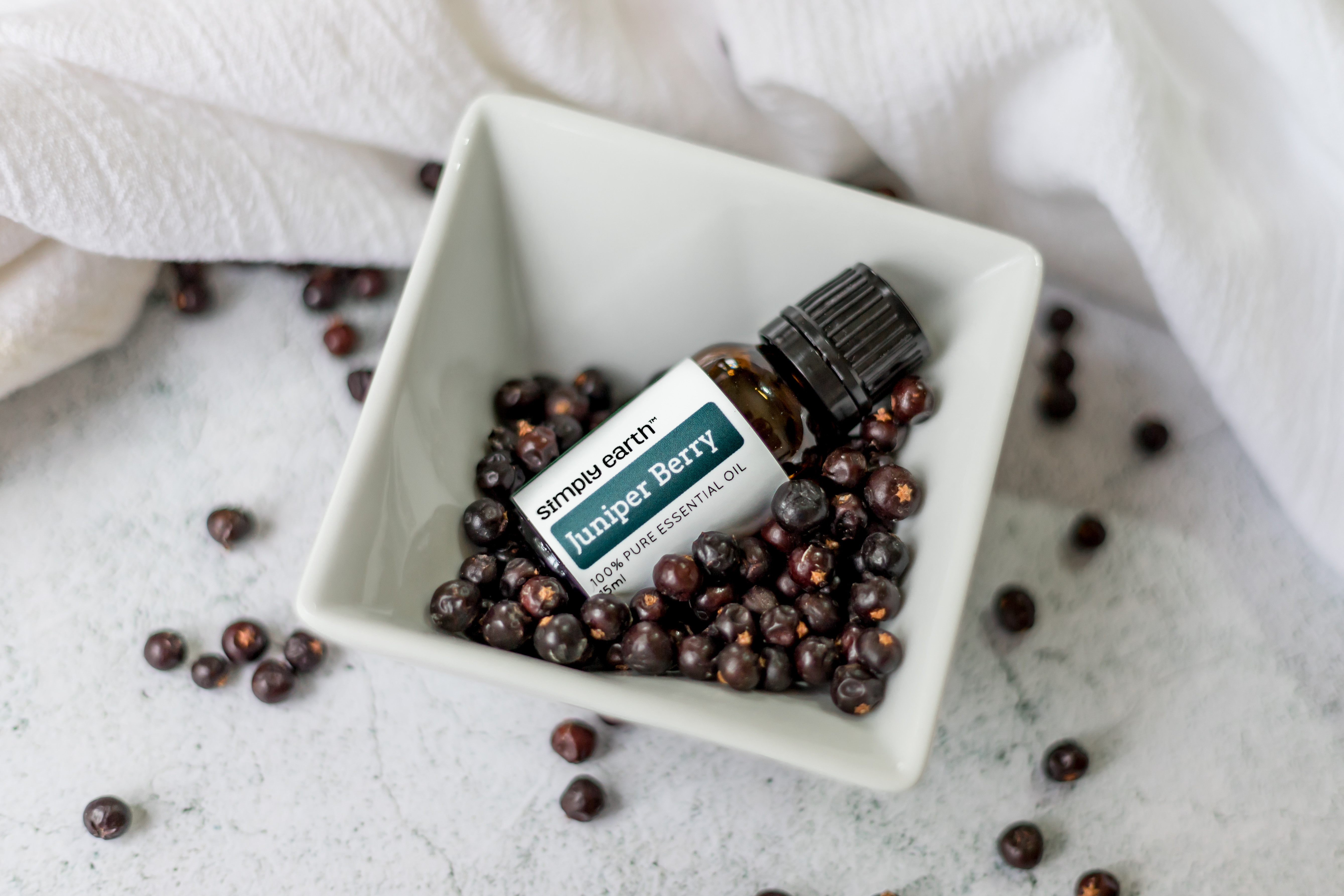 Frankincense Essential Oil Benefits, Uses, and Recipes - Simply Earth Blog