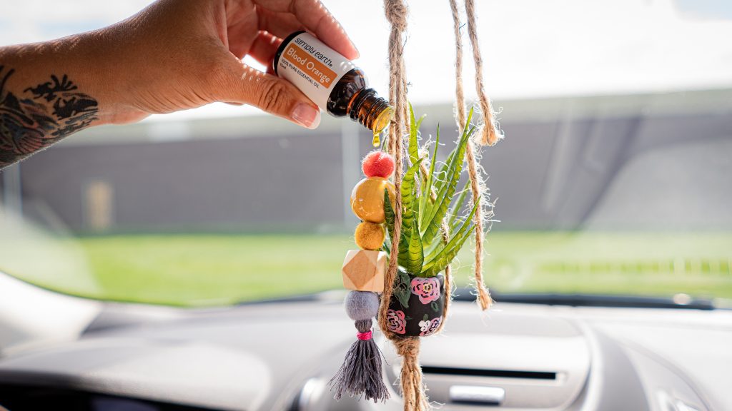 Easy Crafting With This Diy Essential Oil Car Diffuser Simply Earth Blog