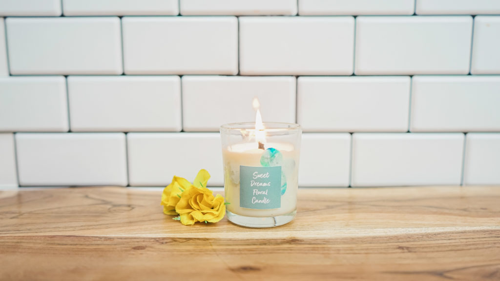 Keep Your Candles' Dust Out and The Scent In -  Blog