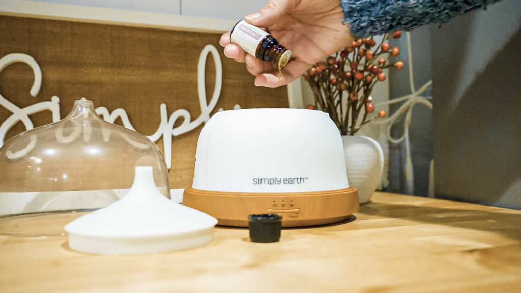 12 Best Smelling Essential Oils for Diffusers - Simply Earth Blog