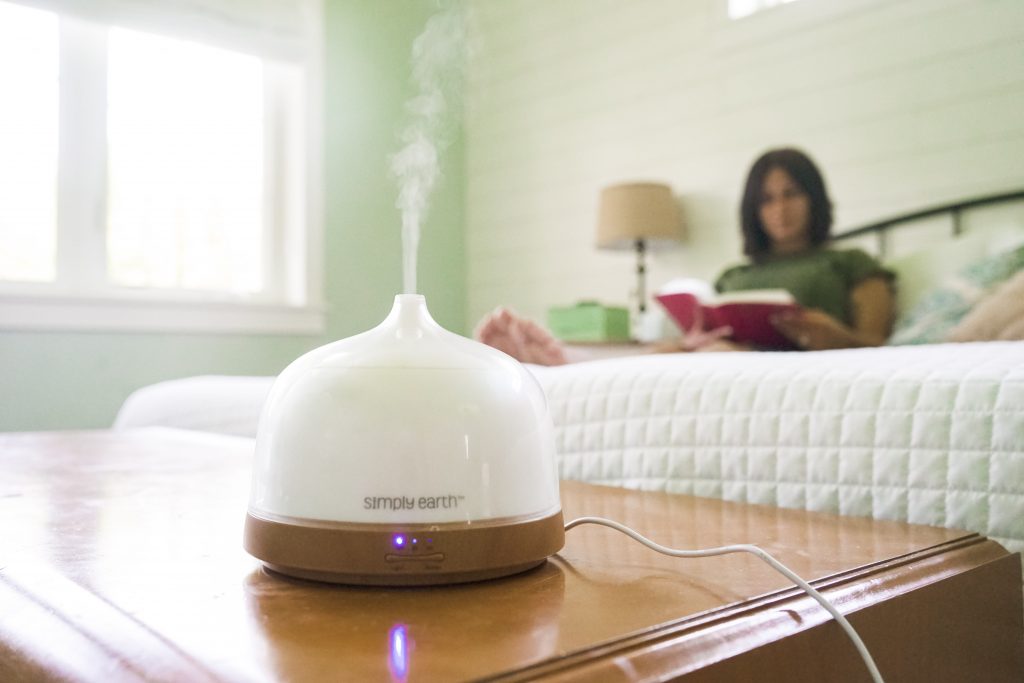 12 Best Smelling Essential Oils for Diffusers - Simply Earth Blog