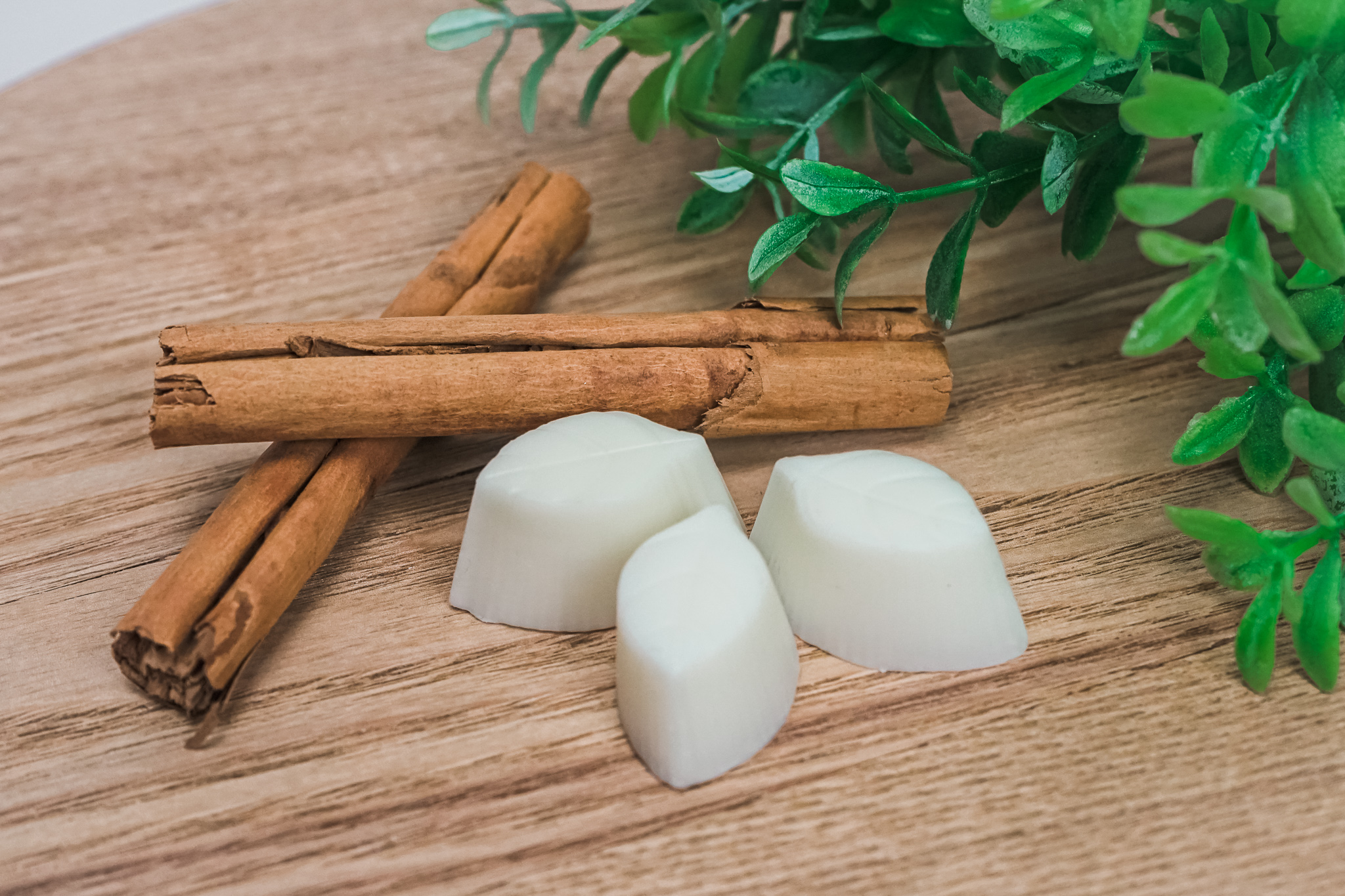 11 Healthy And Eco-Friendly DIY Scented Wax Melts - Shelterness