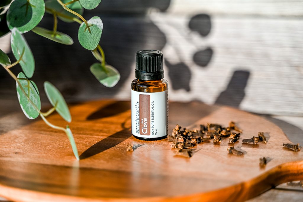 clove essential oil benefits