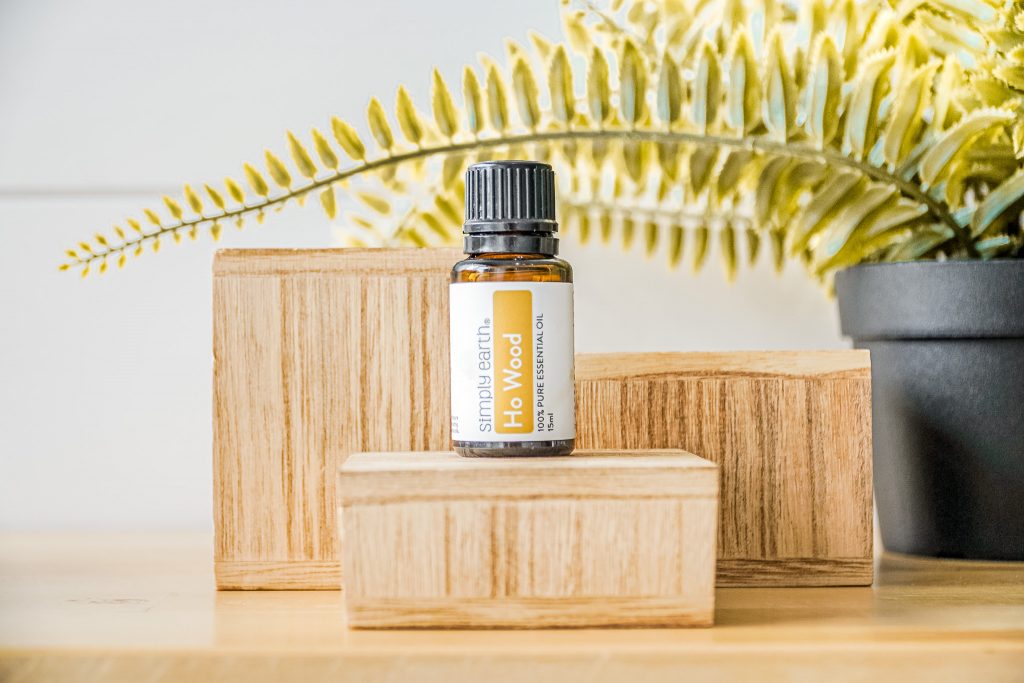 ho wood essential oil benefits