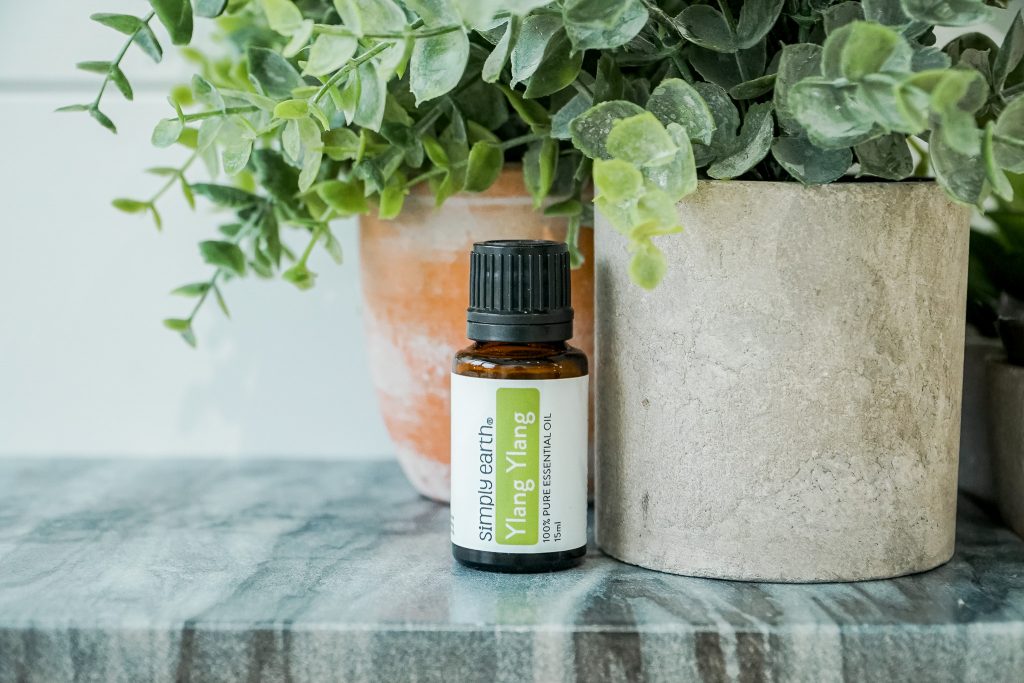ylang ylang essential oil benefits